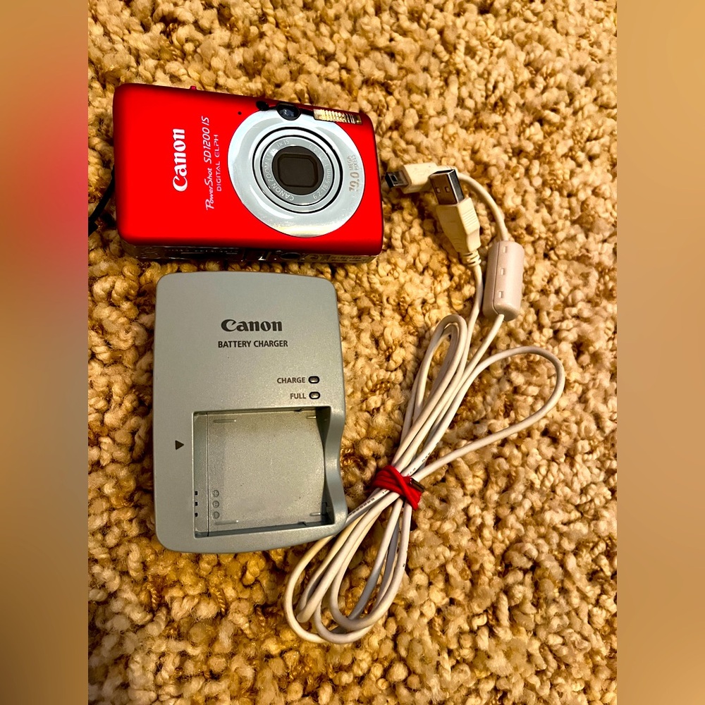 Canon Pink Digital PowerShot Camera